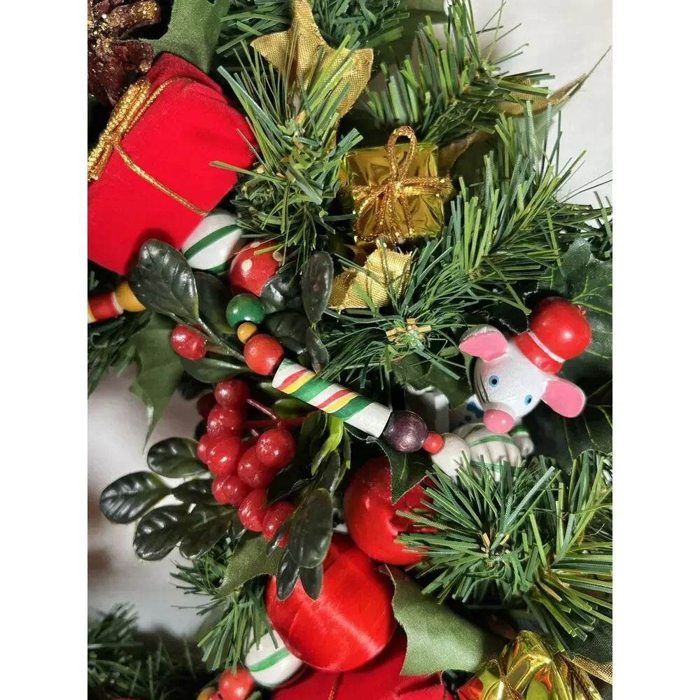 Vintage 16” Christmas Wreath Wood Beads Santa Bear Mouse Velvet Bow Gold & Red